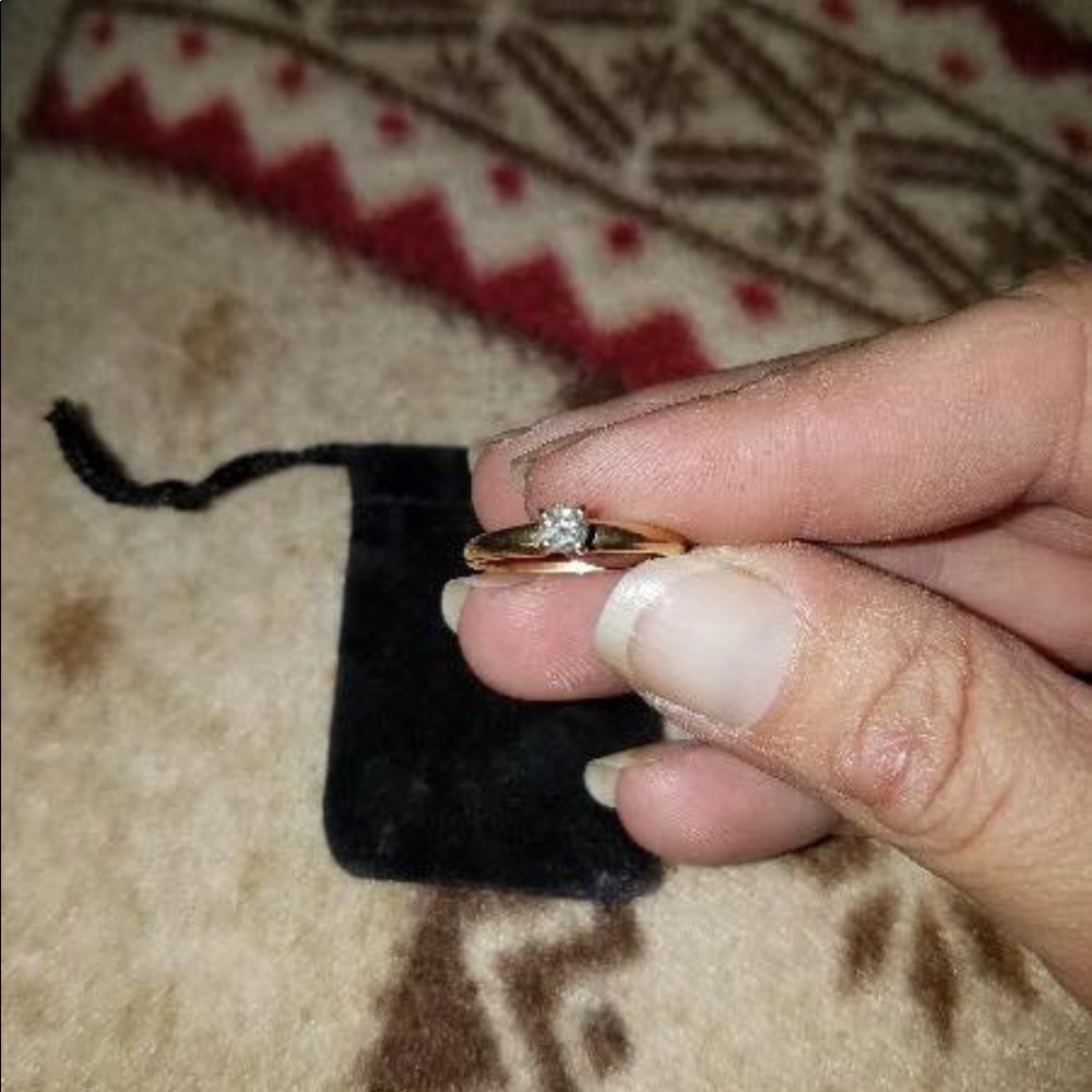 1/4 karat 14k gold engagement ring size 7